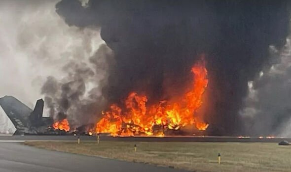 NÓNG: Rơi máy bay tại Mỹ khiến nhiều người thiệt mạng, cả gia đình của vận động viên nổi tiếng được xác nhận đã qua đời - Ảnh 1