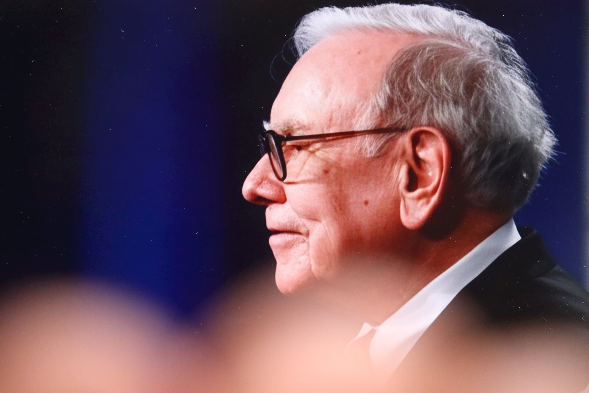 Tại sao Warren Buffett ngừng tặng 10.000 USD tiền mặt làm quà giáng sinh cho gia đình? - Ảnh 2