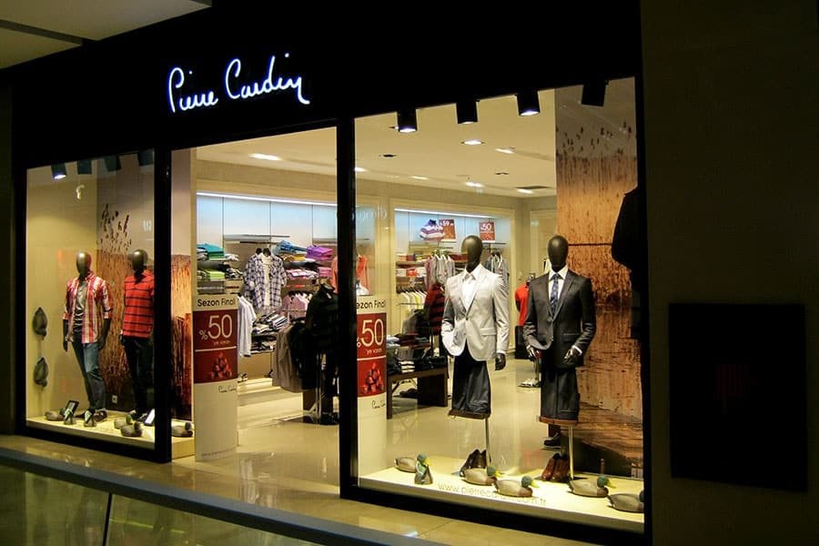 Vừa "nuốt trọn" chuỗi giày Pierre Cardin Thái Lan, đại gia Việt tiếp tục thâu tóm luôn hệ thống tại Canada sau 9 năm theo đuổi - Ảnh 1