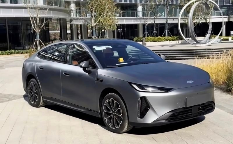 Hãng xe xây nhà máy tại Hưng Yên nhá hàng sedan điện cỡ lớn: Thuần điện đi 650 km 1 lần sạc, giá khởi điểm hơn 500 triệu đồng - Ảnh 1