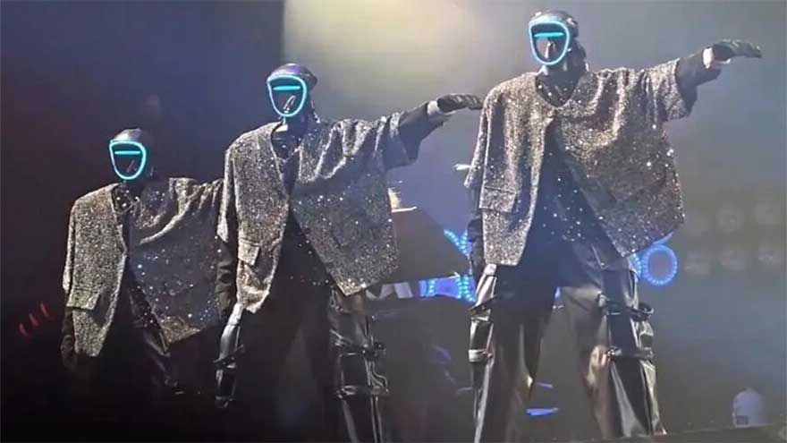 Choáng ngợp trước dàn vũ công robot Trung Quốc: Nhảy như người thật, được Elon Musk khen ngợi hết lời - Ảnh 2