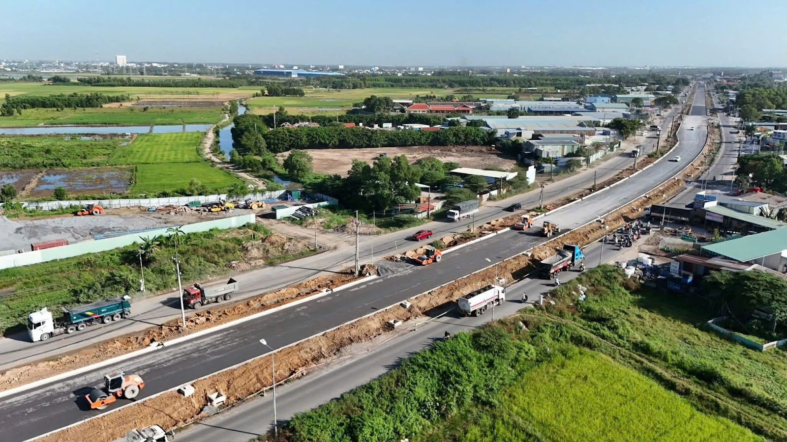 Đẩy nhanh tiến độ 3 tuyến metro kết mối sân bay Long Thành với trung tâm TP.HCM - Ảnh 1