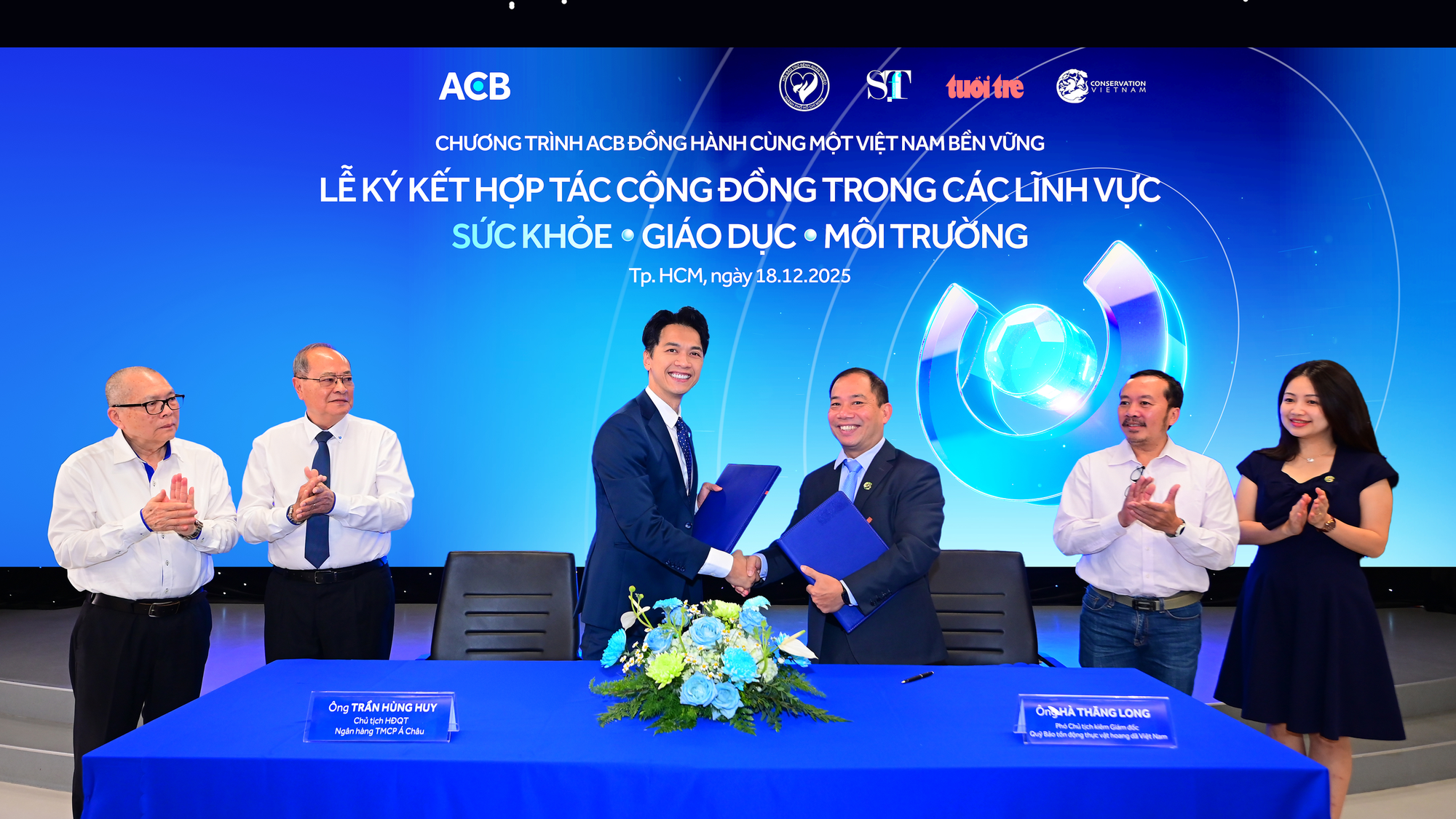 ACB công bố mô hình phát triển bền vững theo hướng tạo giá trị chung cho cộng đồng Việt Nam - Ảnh 1