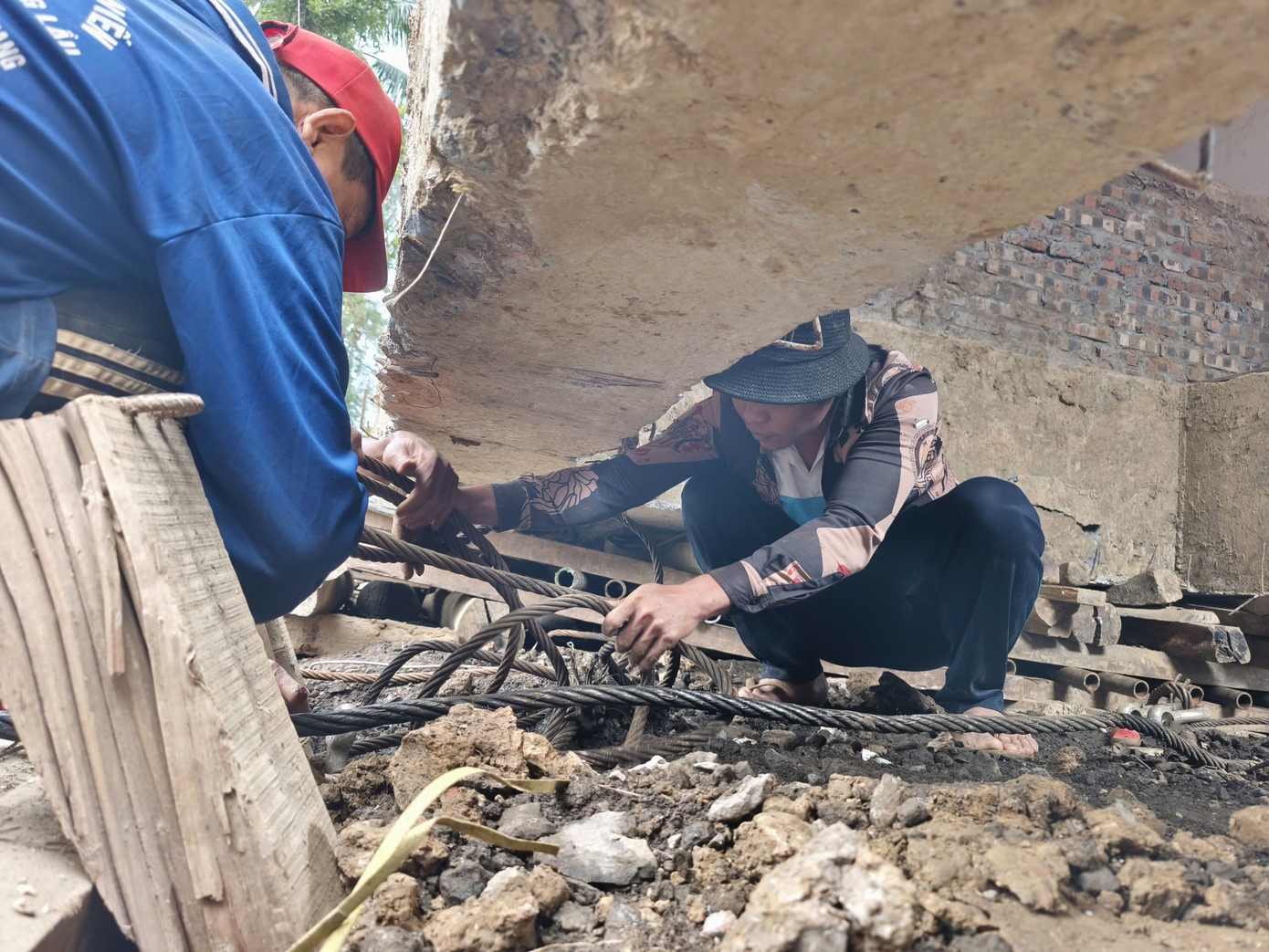 Ngôi nhà xây nhầm ở Hải Phòng được di dời về đúng vị trí - Ảnh 4