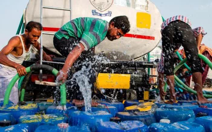 Khủng hoảng nước tại Ấn Độ đặt rủi ro cho các tập đoàn đồ uống lớn - Ảnh 1