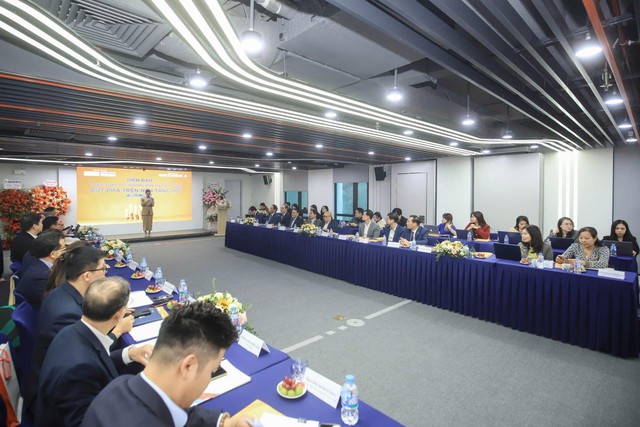 Phó Chủ tịch UBCK nói gì về mức độ biến động lớn của thị trường chứng khoán Việt Nam? - Ảnh 1