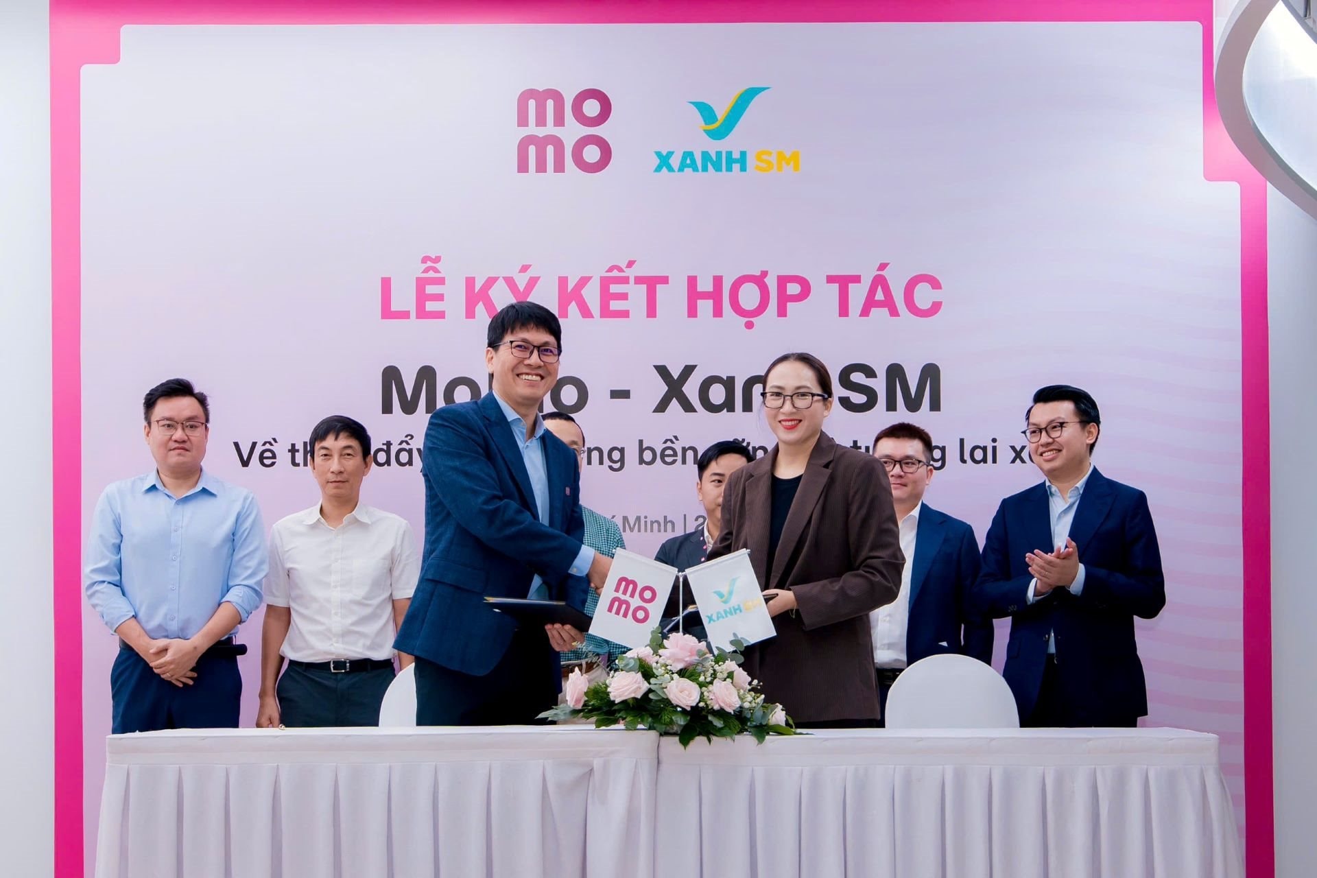 Xanh SM bắt tay Momo - Ảnh 1