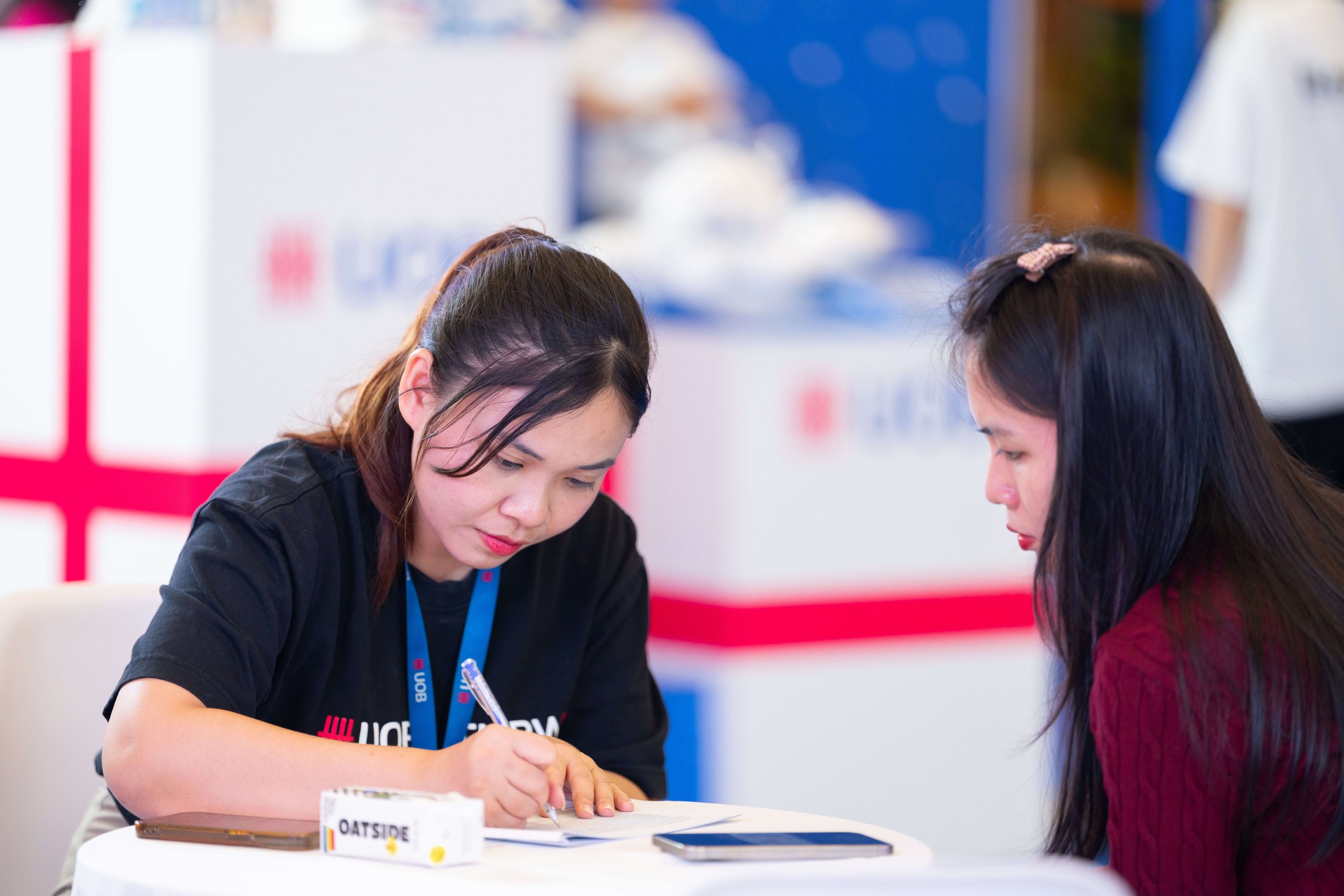 UOB mở rộng giải pháp ngân hàng đến doanh nghiệp, lao động vùng Bình Dương cũ - Ảnh 2