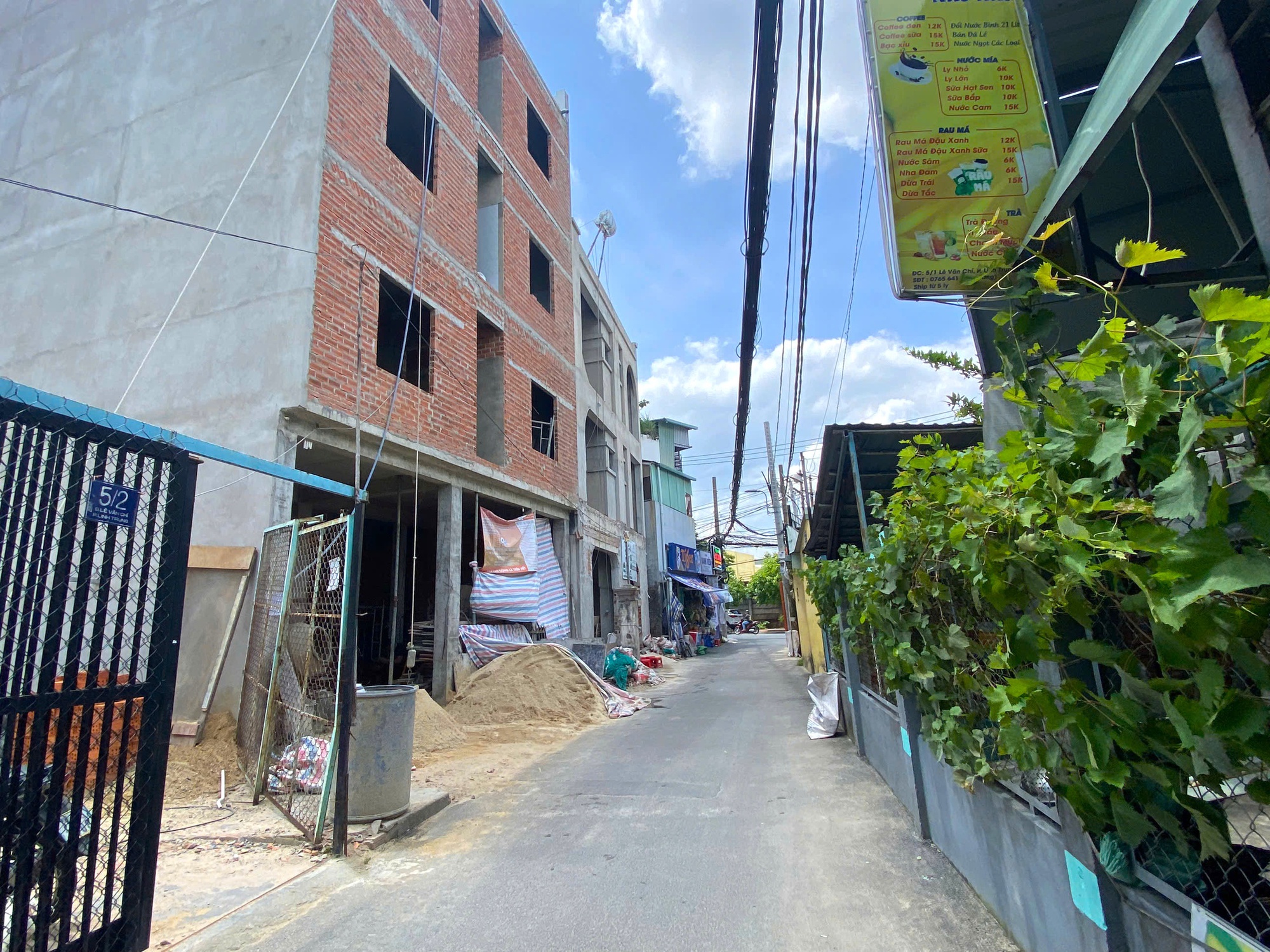 TPHCM: Nhà ở riêng lẻ cấp phép xây dựng tạm quy mô 3 tầng, 1 tầng hầm - Ảnh 1