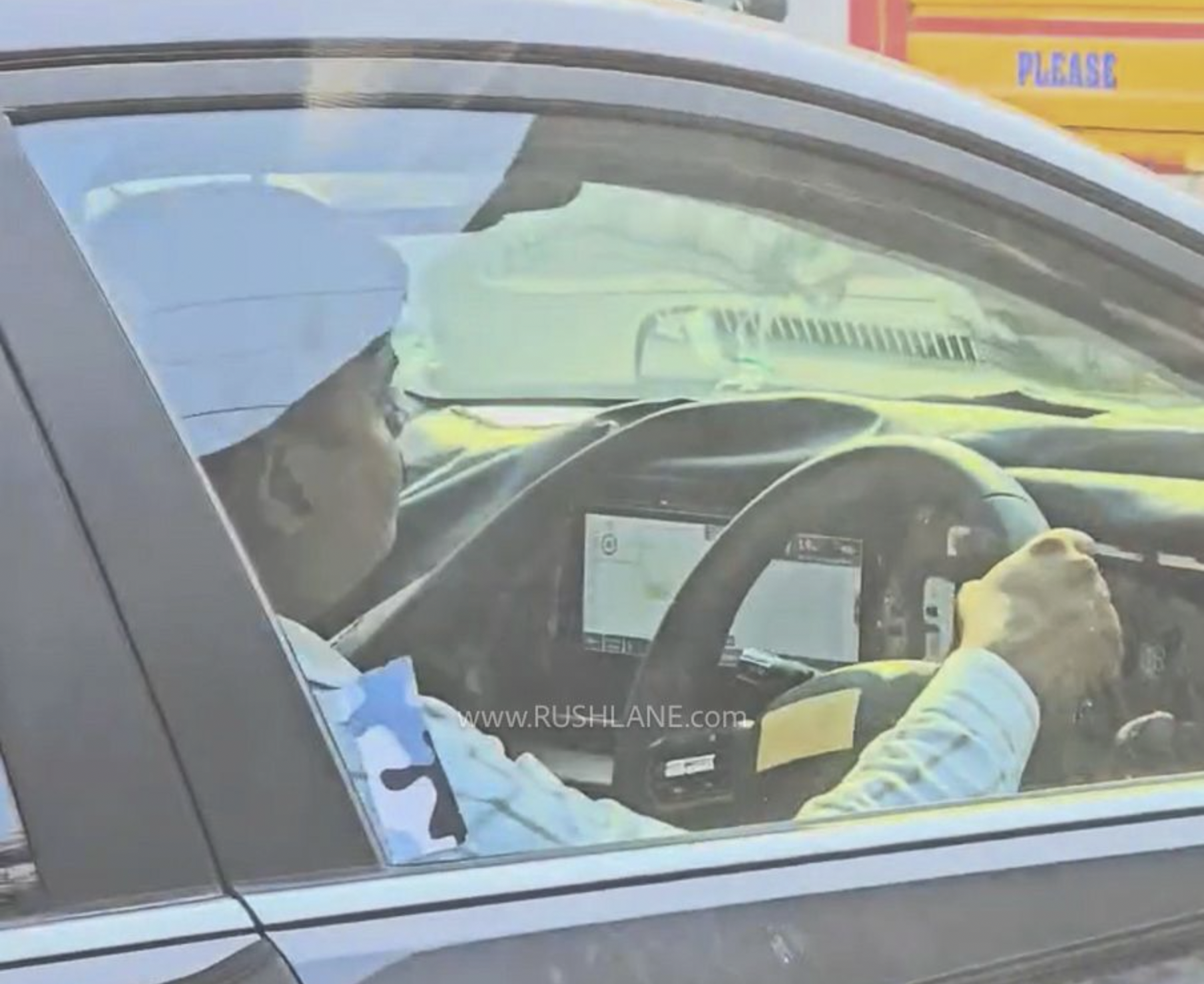 Hyundai Accent facelift lộ ảnh nội thất: Vô lăng mới, màn hình 12,3 inch, điều hoà 2 vùng, tăng sức đấu Toyota Vios - Ảnh 1