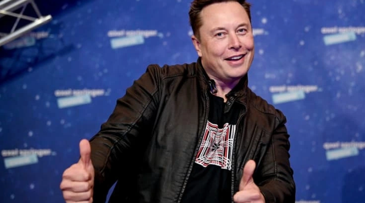 Elon Musk trở thành người đầu tiên trên thế giới có hơn 700 tỷ USD - Ảnh 1