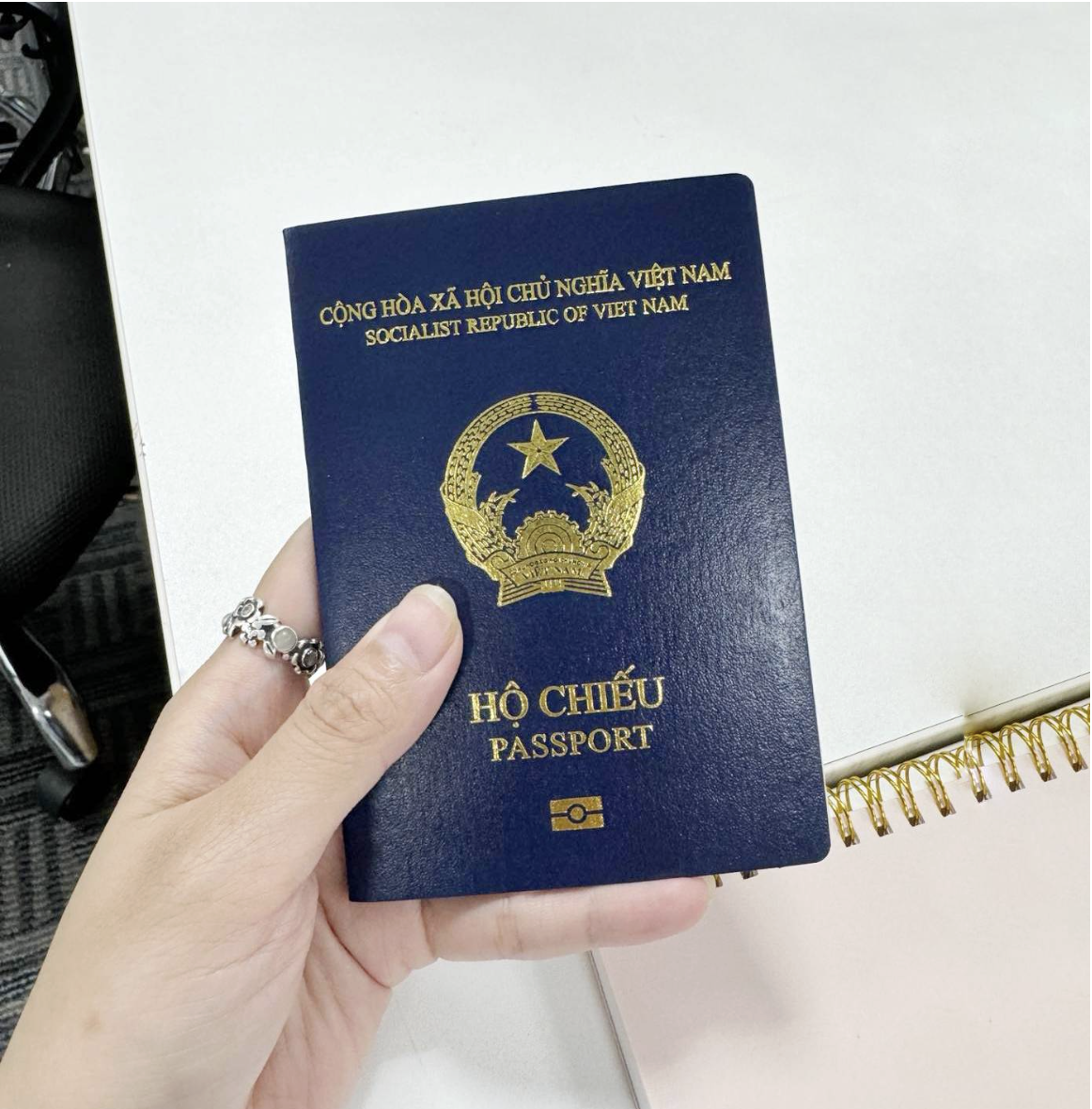 Hàng triệu người dân sẽ mất 1 quyền lợi liên quan đến giấy tờ xuất nhập cảnh kể từ 1/1/2026 - Ảnh 1