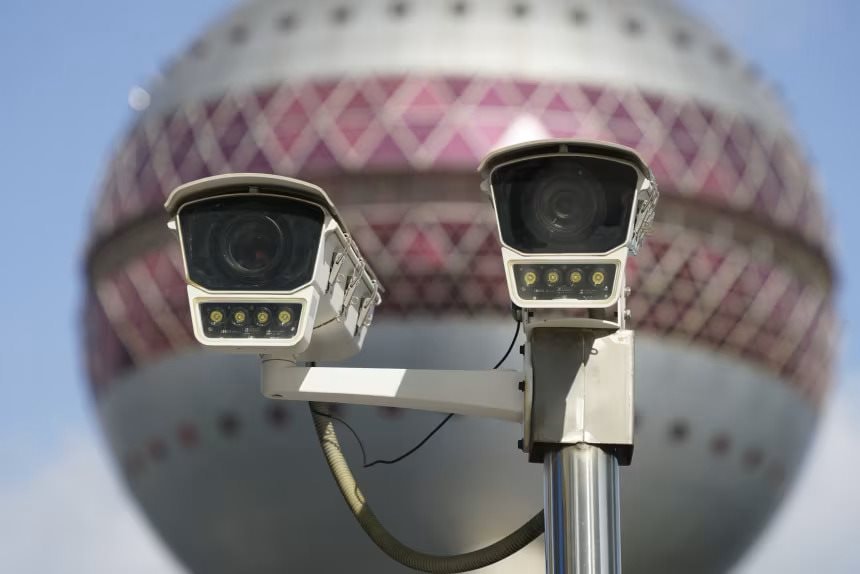 Camera AI giao thông Trung Quốc từng "xấu hổ" vì pha bắt nhầm tỷ phú gây chấn động, cảnh sát phải xin lỗi - Ảnh 1