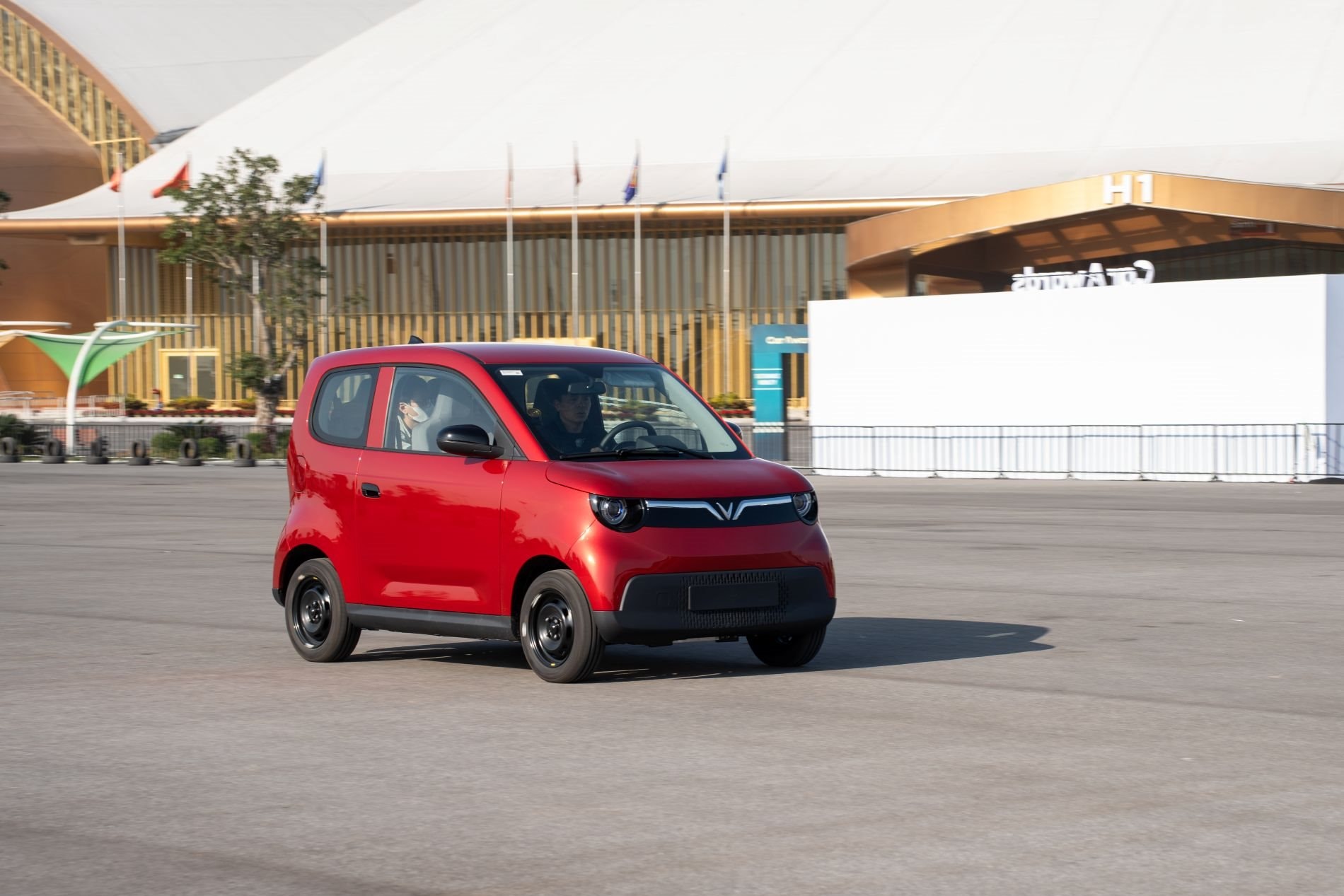 VinFast đưa toàn bộ dải xe điện đến Vietnam Mobility Show: Có cả EC Van, Minio Green, tặng voucher 20 triệu cho khách mua xe tại chỗ - Ảnh 6