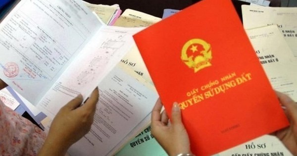 Muốn tách sổ đỏ mà không muốn chuyển đất nông nghiệp sang thổ cư, phải làm sao?