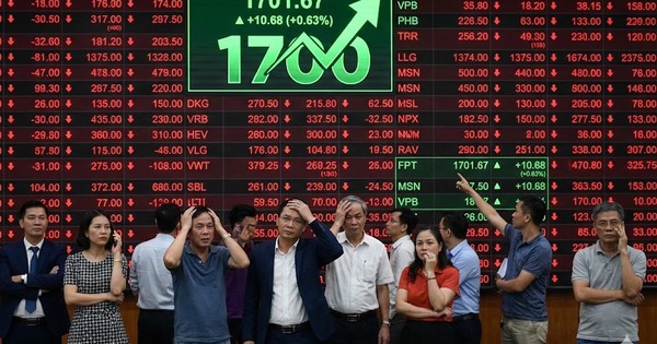VN-Index vượt 1.700 điểm, tài khoản nhà đầu tư vẫn "bốc hơi"