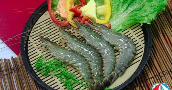 Một công ty thủy sản chuẩn bị trả cổ tức tiền mặt tỷ lệ 15%, chào bán cổ phiếu giá 10.000 đồng