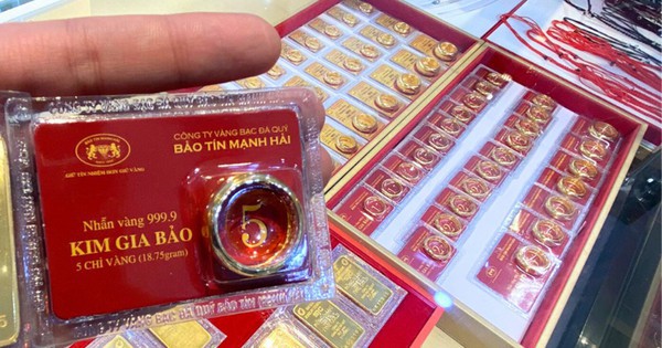 Sáng 2/12: Giá vàng thế giới lập kỷ lục