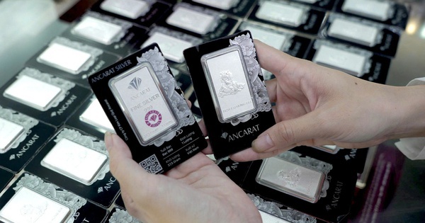 Giá bạc hôm nay hạ nhiệt