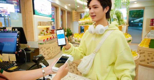 Thanh toán không chạm bùng nổ: Smartphone đang dần thay thế thẻ vật lý