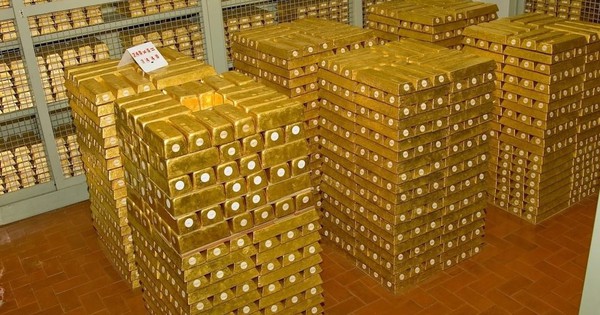 Chủ nhân kho vàng trị giá hơn 300 tỷ USD nhận cảnh báo từ châu Âu