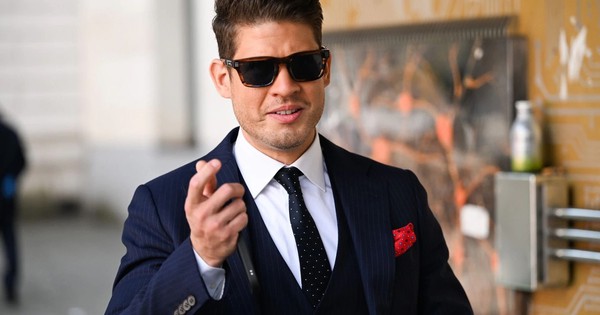 Giám đốc công ty linh kiện bán phụ tùng giả cho động cơ máy bay Airbus, Boeing