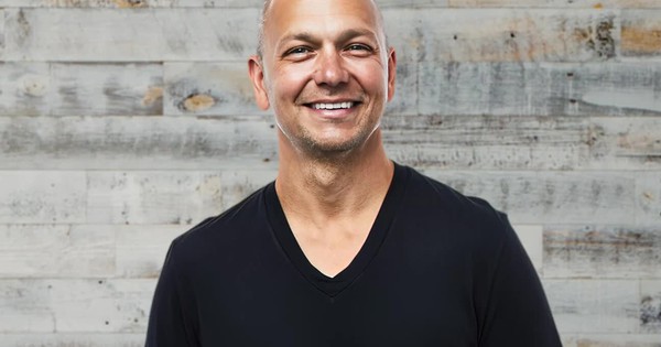 “Cha đẻ iPod” muốn thay Tim Cook để trở thành CEO mới của Apple