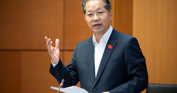 Đề xuất thuê thẩm phán nước ngoài tham gia Hội đồng xét xử tại Trung tâm Tài chính Quốc tế