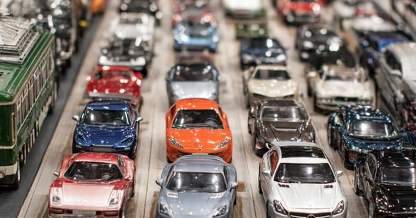 Loạt ô tô giá siêu rẻ, chỉ từ 15 triệu đồng, Mercedes-Benz chào bán hơn 17 triệu đồng