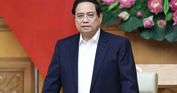 Thủ tướng: Xây, sửa nhà cho dân bị thiệt hại do bão lũ, thiếu mấy cũng phải làm