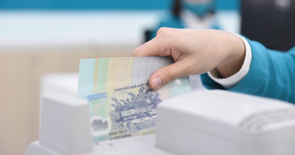 Biến động mạnh lãi suất tiết kiệm: Gửi tiền ở Agribank, BIDV, Vietcombank, VietinBank hưởng lãi cao nhất bao nhiêu?