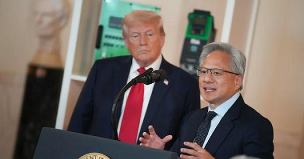 Ông Trump cho Nvidia bán chip H200 sang Trung Quốc nhưng đòi “cắt phế” 25%