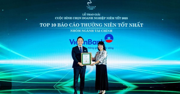Hai giải thưởng uy tín ghi nhận nỗ lực minh bạch trong hoạt động quản trị của VietinBank