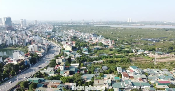 Phường rộng nhất Hà Nội ‘xoay như chong chóng’ với vi phạm xây dựng: Cũ chưa dỡ, mới đã mọc