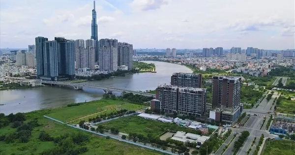 Thu ngân sách tăng mạnh, câu hỏi lớn về đột biến từ đất đai