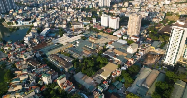 Nỗi lo sau việc di dời nhà máy, công sở