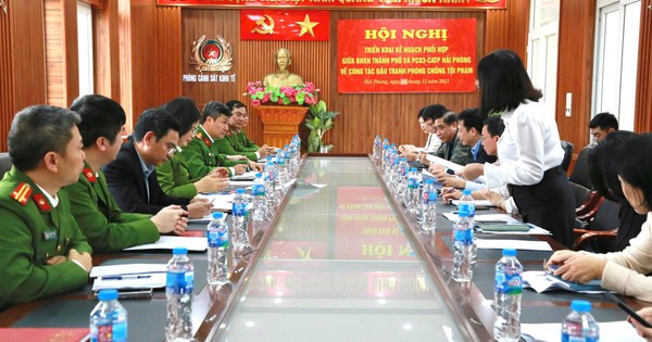 Xử lý nghiêm các hành vi cố tình trốn đóng, gian lận trục lợi quỹ BHXH, BHYT