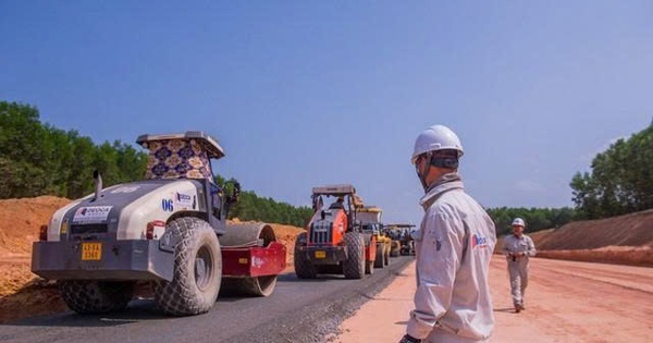 Hạ tầng Giao thông Đèo Cả sắp chào bán 49,7 triệu cổ phiếu