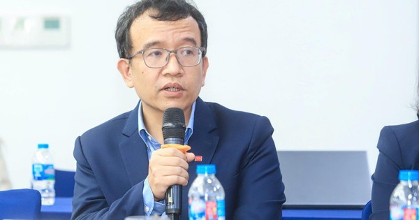 Nhiều "cá mập" ngoại ồ ạt quay lại thị trường Việt Nam theo cách chưa từng thấy, chuyện gì đang xảy ra?