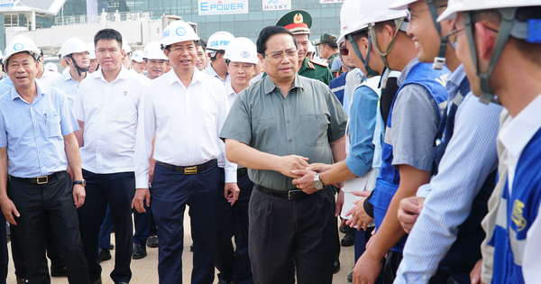 Trước ngày trọng đại, Thủ tướng thị sát và chỉ đạo "nóng" tại siêu dự án 16 tỷ USD của Việt Nam
