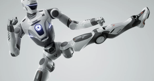 Elon Musk ‘làm mãi không xong’, Trung Quốc thành công chỉ trong 2 năm: Sắp sản xuất hàng loạt robot biết đá võ giá gần 700 triệu đồng, hoạt động liên tục 4-5 tiếng