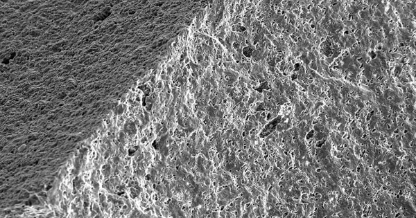 Phát minh có thể thay đổi hoàn toàn ngành sản xuất công nghiệp, hàng không vũ trụ: Loại gốm chưa từng có sở hữu khả năng bẻ cong, đốt cháy, nghiền nát mà không vỡ - Ảnh 1