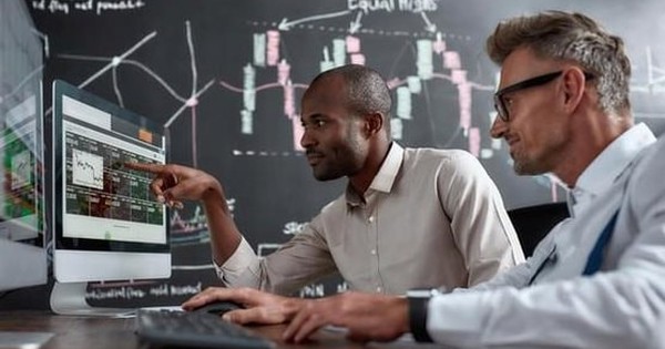 Khối ngoại "quay xe" bán ròng phiên VN-Index bùng nổ, ngược chiều tung hơn trăm tỷ gom một mã chứng khoán