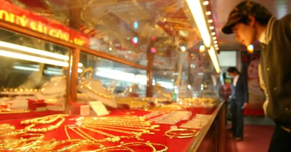 Vì sao mãi chưa nhập khẩu vàng?