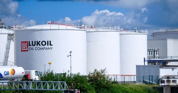 Căng thẳng leo thang khi Moldova tịch thu kho dầu của Lukoil gần Chisinau