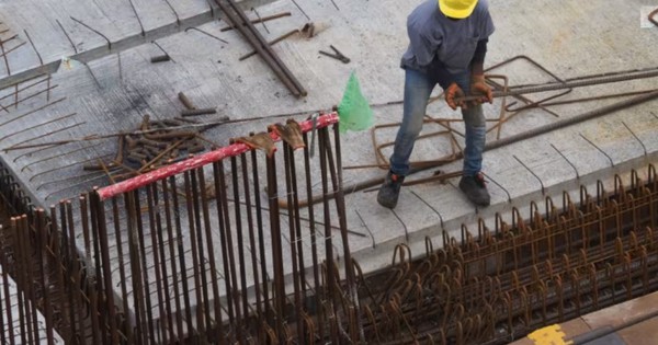 Bi kịch của những lao động nhập cư "không dám ốm": Giúp việc vừa phát hiện ung thư, chủ nhà liền trục xuất về nước