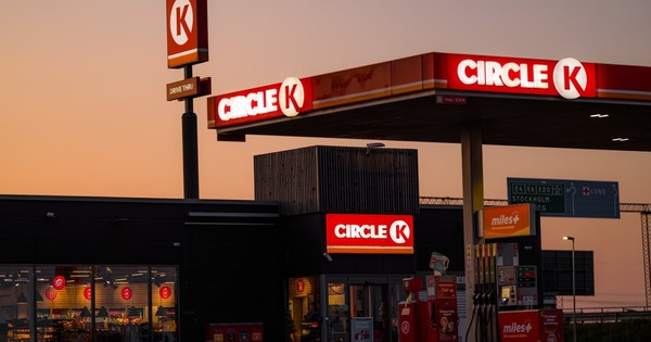 Cạm bẫy tiền số tại Circle K: Khi các cửa hàng tiện lợi trở thành điểm nóng lừa đảo với tổng thiệt hại hơn 330 triệu USD năm 2025 tại Mỹ