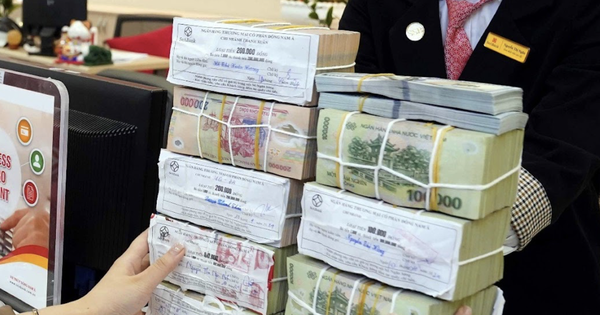 Có ngân hàng đưa lãi suất gửi tiết kiệm 6 tháng lên 7,5%/năm