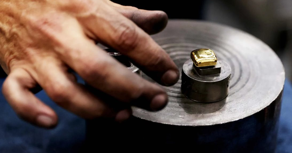 Vàng lẻ giá trị nhỏ lên ngôi: Xu hướng ‘bình dân hóa’ kim loại quý và văn hóa tiết kiệm mới của giới trẻ Trung Quốc, Hàn Quốc