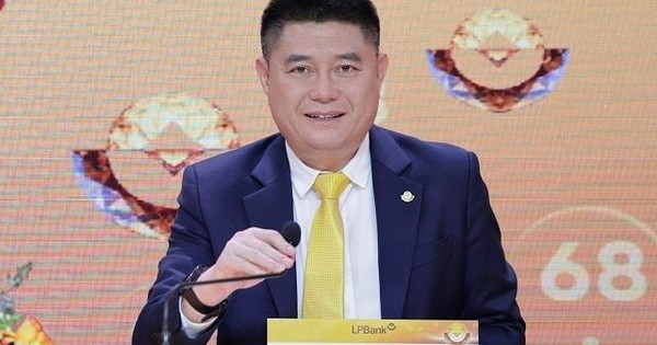 Anh em bầu Thụy rời ghế nóng, cổ phiếu ngân hàng biến động bất ngờ